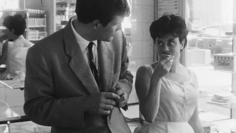 《몽소 카페의 소녀》 스틸컷