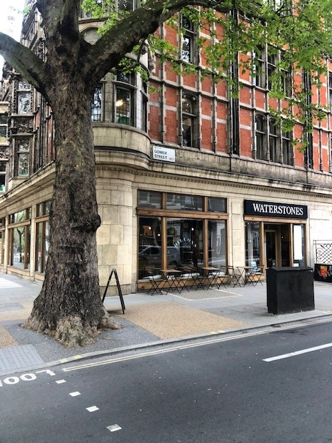 블룸즈버리의 서점