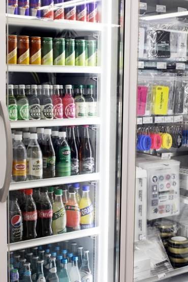 더 컨비니 음료 냉장고